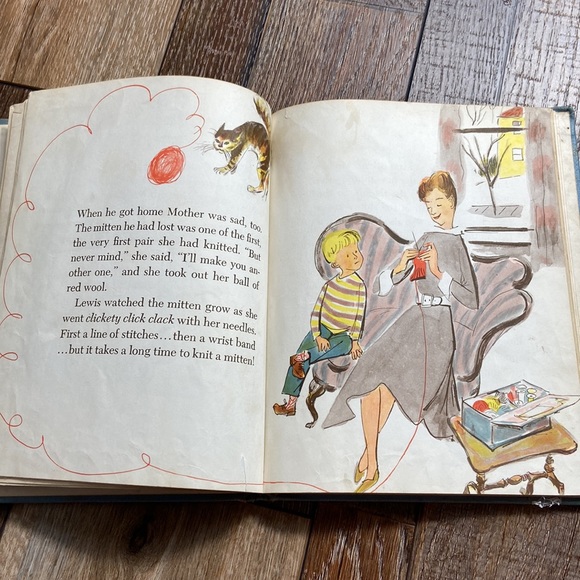 One Mitten Lewis by Helen Kay Vintage Hard Cover Book - Picture 6 of 13